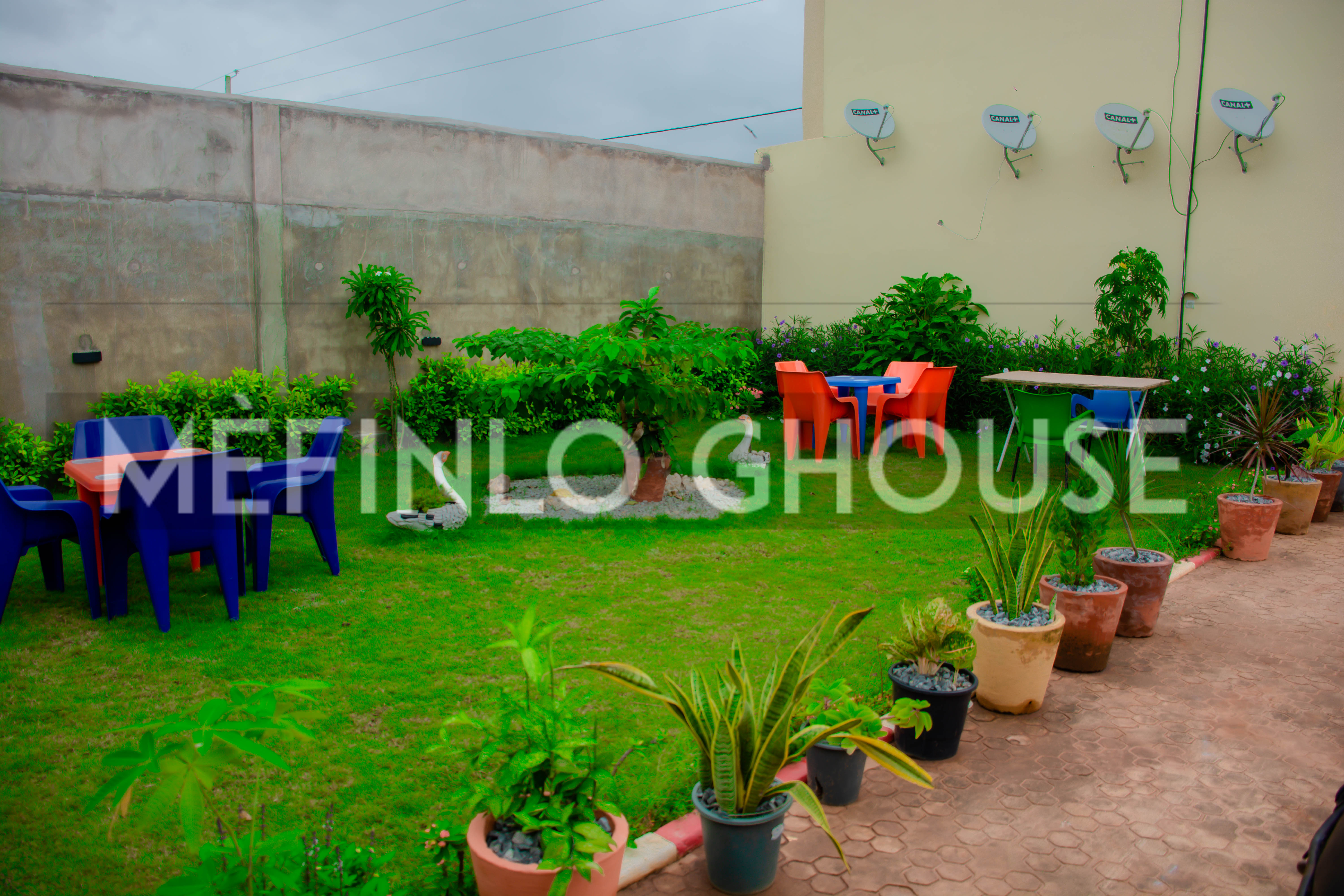 Jardin Verdoyant de Mèfinlo Ghouse